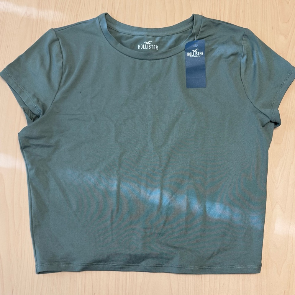 Hollister Baby Tee
